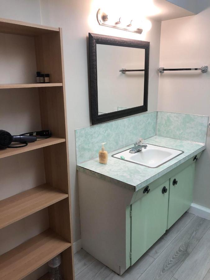 Cozy Guest Home Close To Downtown Vancouver Sights & Subway Station Экстерьер фото