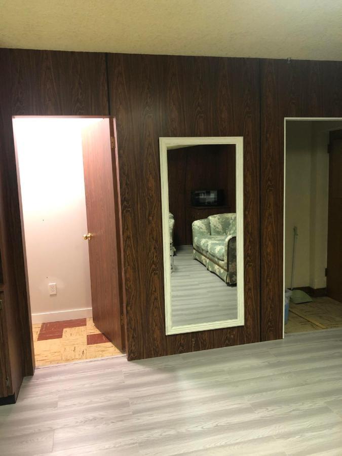 Cozy Guest Home Close To Downtown Vancouver Sights & Subway Station Экстерьер фото