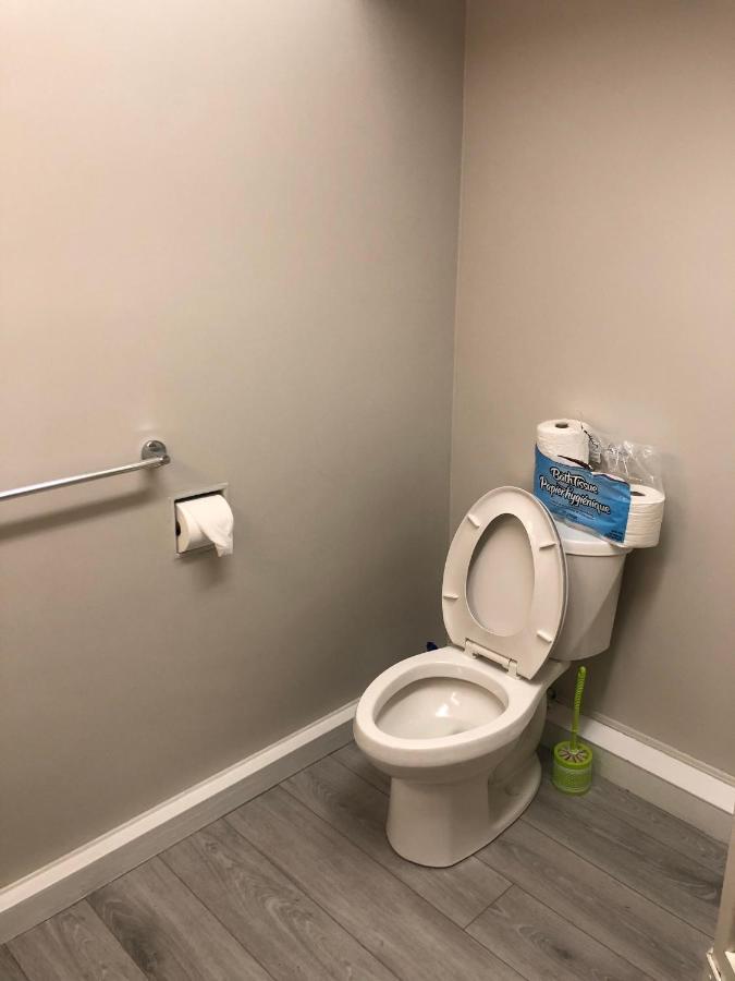 Cozy Guest Home Close To Downtown Vancouver Sights & Subway Station Экстерьер фото